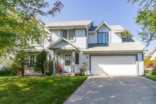 8944 Saint Croix Rd, Woodbury, MN, 55125-3715 | Card Image