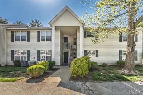 4-703 Sugar Glen Dr, Saint Peters, MO, 63376-7431 | Card Image