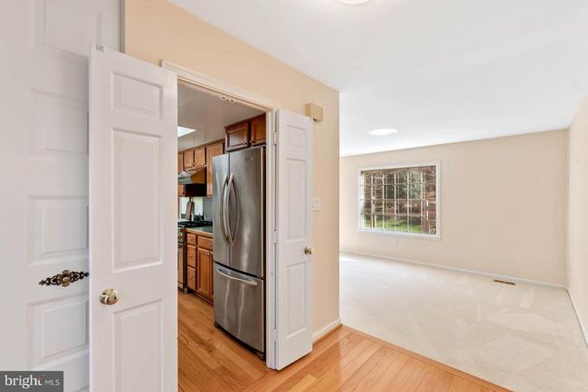 9711 Cinnamon Creek Dr, House other with 4 bedrooms, 3 bathrooms and null parking in Vienna VA | Image 6