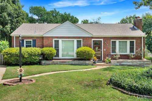 6 Girard Dr, Webster Groves, MO, 63119-4801 | Card Image