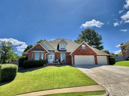 103 Harrison Ave, Tahlequah, OK, 74464-4152 | Card Image