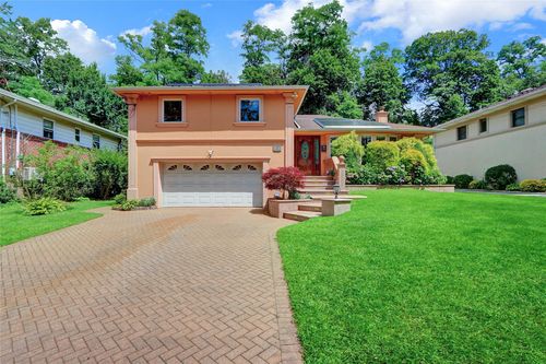 53 Stratford N, Roslyn Heights, NY, 11577-2315 | Card Image