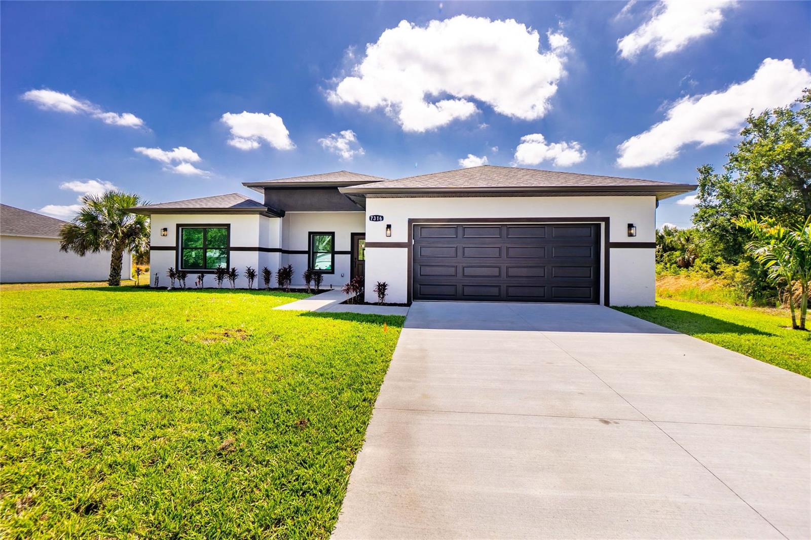Residential in PORT CHARLOTTE