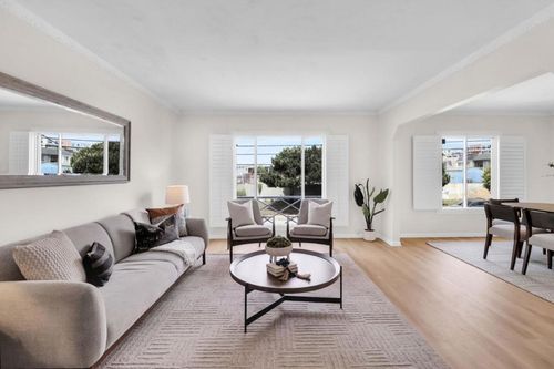 2521 Quintara St, San Francisco, CA, 94116-1114 | Card Image
