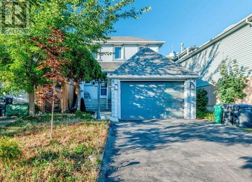 6 Roehampton Cres, Brampton, ON, L6Y2R4 | Card Image