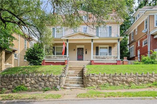 2517 Felix St, Saint Joseph, MO, 64501-3240 | Card Image