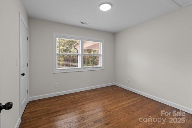 Bedroom 1 | Image 18