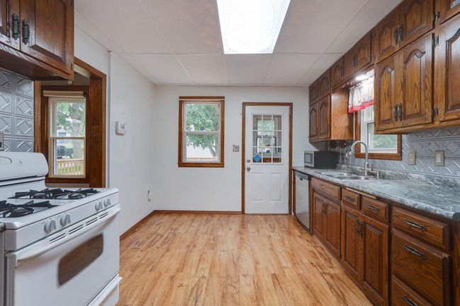7-web-or-mls-1173-Matilda-St-Gold15-07.jpg | Image 8
