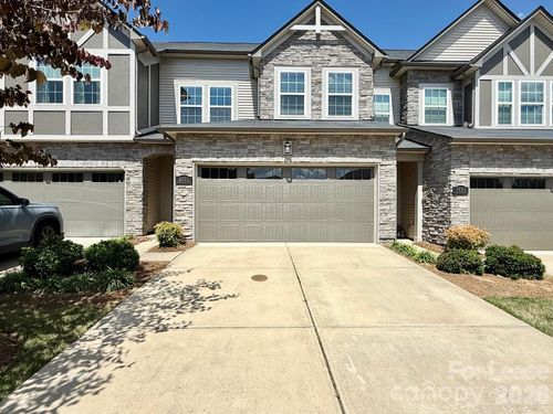 5633 Garrow Glen Rd, Charlotte, NC, 28278-6984 | Card Image