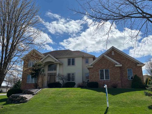 8701 Nelson Xing, Verona, WI, 53593-7925 | Card Image