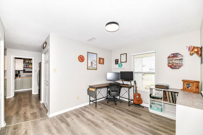 Dining Room/Den | Image 5