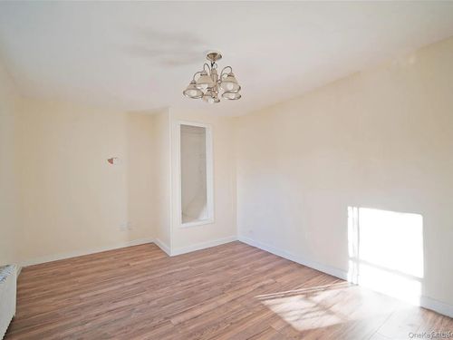 45 Linden St, Yonkers, NY, 10701-8172 | Card Image