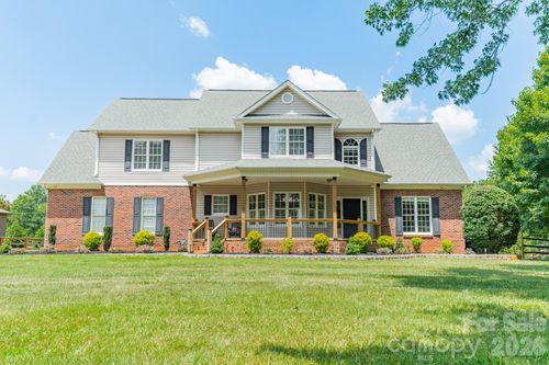 151 Turnberry Ln, Mooresville, NC, 28117-9733 | Card Image