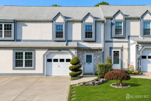 4 Lisa Ct, Old Bridge, NJ, 08857-3535 | Card Image