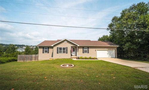111 Lyle Curtis Cir, Waynesville, MO, 65583-2518 | Card Image