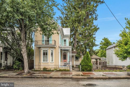 339 W North St, CARLISLE, PA, 17013-2220 | Card Image