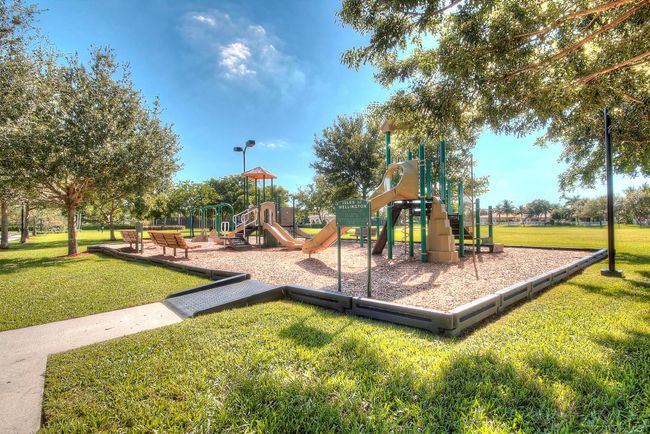 4194 Bluff Harbor Way, House other with 3 bedrooms, 3 bathrooms and null parking in Wellington FL | Image 28