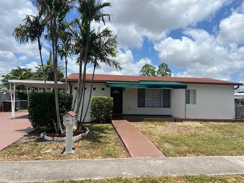 na-1221 W 62nd St, Hialeah, FL, 33012-6318 | Card Image
