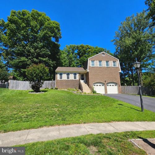 7702 Tower Woods Dr, SPRINGFIELD, VA, 22153-2242 | Card Image