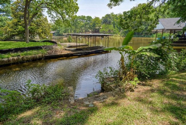 4703 Laguna Ln, House other with 3 bedrooms, 2 bathrooms and 2 parking in Austin TX | Image 5