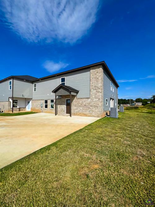 238 Beau Claire Cir, Byron, GA, 31008-3352 | Card Image