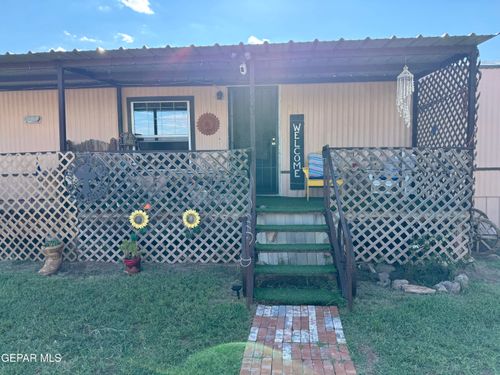 603 Baylor St, Van Horn, TX, 79855-2136 | Card Image