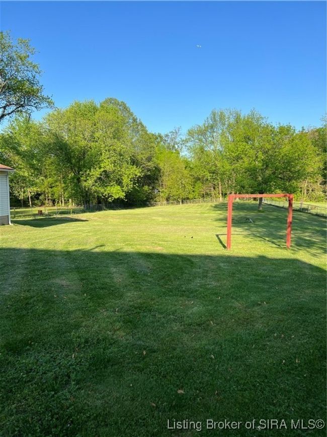 4414 Grant Line Rd, Home with 4 bedrooms, 1 bathrooms and null parking in New Albany IN | Image 32