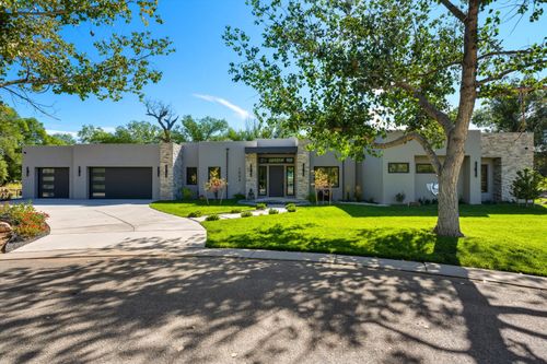 1004 Cottonwood Pl, Los Ranchos, NM, 87107-6771 | Card Image
