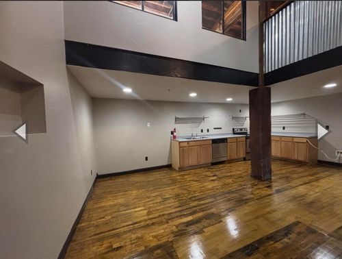 112-331 E Water Street, Springfield, MO, 65806 | Card Image