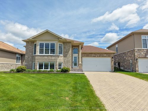 28 Stone Manor Dr, North Bay, ON, P1C0A3 | Card Image