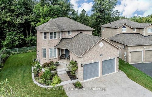 28 Shalom Way, Barrie, ON, L4N5X9 | Card Image