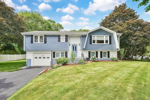 15 S Farms Dr, Manchester, CT, 06040-6619 | Card Image