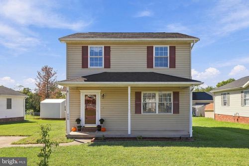 958 Dutchess Cir, Strasburg, VA, 22657-2749 | Card Image