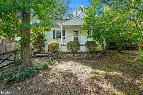18418 Woodland Dr, TRIANGLE, VA, 22172-1315 | Card Image