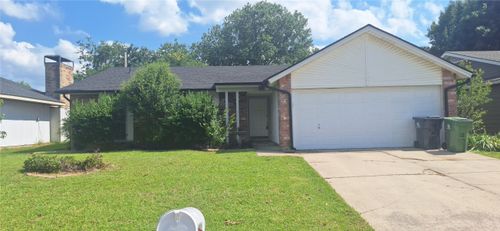 2428 Heathercrest Dr, Arlington, TX, 76018-2524 | Card Image
