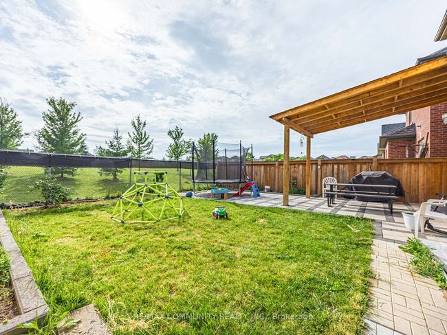 2440 Secreto Dr, House other with 6 bedrooms, 4 bathrooms and 2 parking in Oshawa ON | Image 33
