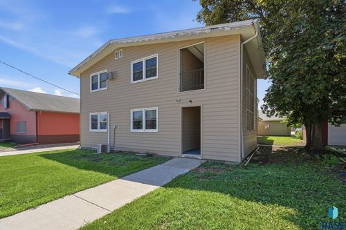 511 -517 Main St S Street S, Lennox, SD, 57039 | Card Image