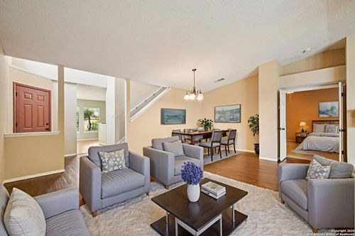10338 Country Vis, San Antonio, TX, 78240-4446 | Card Image