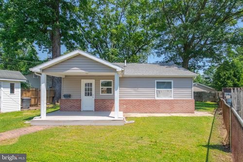 5 Gladiolus Pl, Middle River, MD, 21220-5412 | Card Image