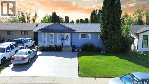 170 Whitecap Cres, Saskatoon, SK, S7M5C5 | Card Image