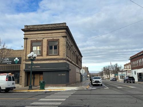 301 Chestnut St, Virginia, MN, 55792-2523 | Card Image