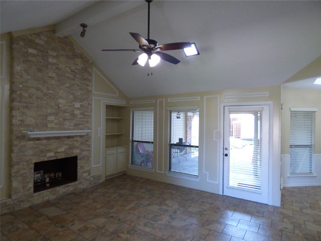 1920 Arbor Creek Dr, House other with 3 bedrooms, 2 bathrooms and null parking in Carrollton TX | Image 12