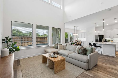 3433 Rosebud Park Ln, Dallas, TX, 75229-6154 | Card Image