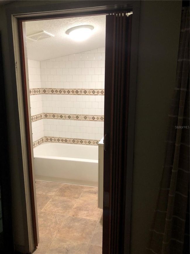 APT-1 - 507 W Baker St, Home with 2 bedrooms, 1 bathrooms and null parking in PLANT CITY FL | Image 6