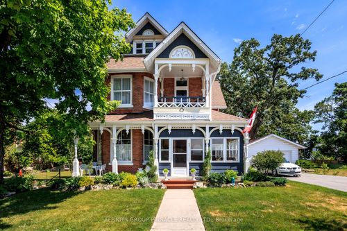 42 Oak St, Fenelon Falls, ON, K0M1N0 | Card Image