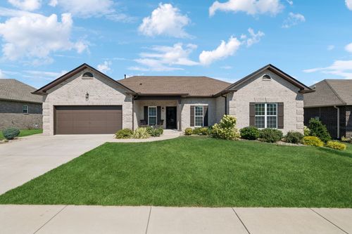 579 Dottie Dr, Gallatin, TN, 37066-2570 | Card Image