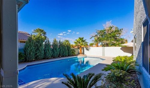 7800 Four Seasons Dr, Las Vegas, NV, 89129-5601 | Card Image