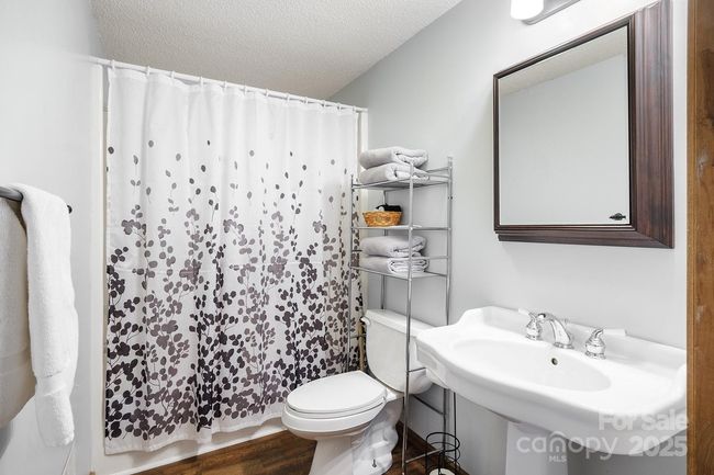 2266 Sugar Mountain Road, House other with 3 bedrooms, 2 bathrooms and null parking in Newland NC | Image 22