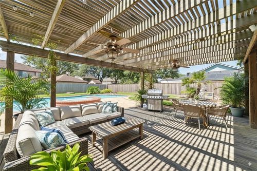 3204 Farmers Field St, Pearland, TX, 77581-4574 | Card Image