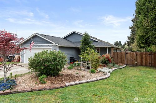 305 E Oakview Ave, Centralia, WA, 98531-3415 | Card Image